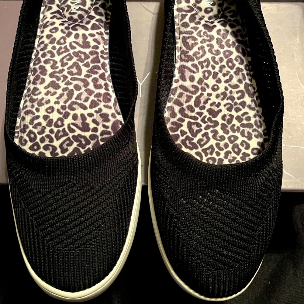 🆕AUBREY LYNN AMELINA SLIP-ON SNEAKER SIZE 10